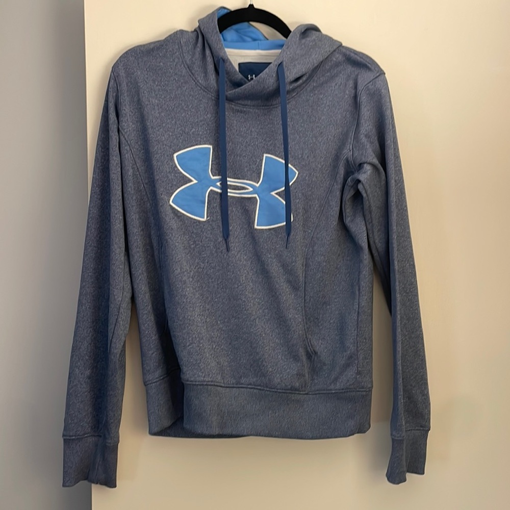 Under armour women’s sweatshirt